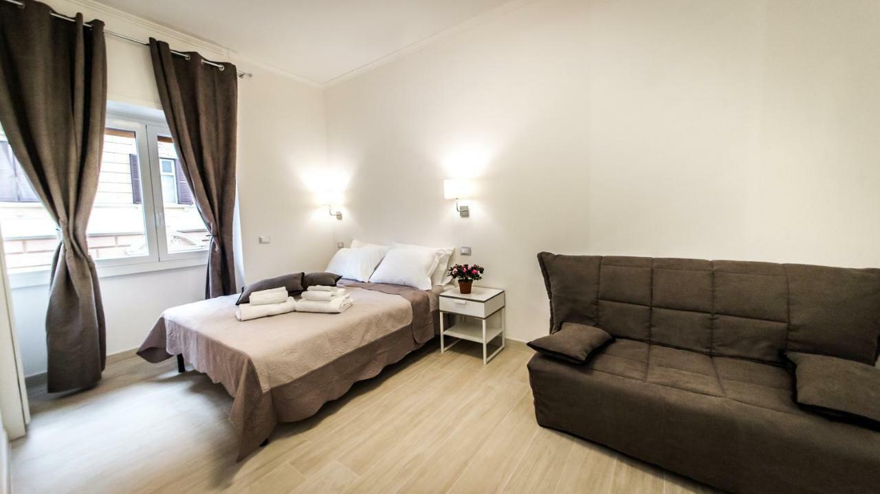 Mr. Charlie Brown Hotel Рим Екстериор снимка